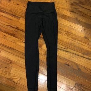 Dark grey lulu lemon leggings